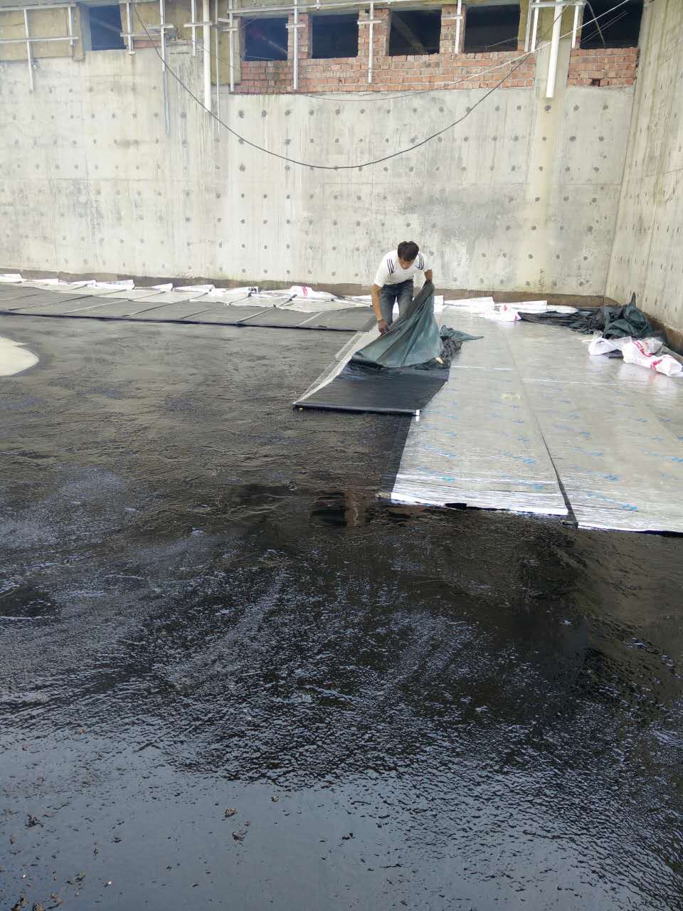 建德市金色陽(yáng)光非固化、自粘卷材案例